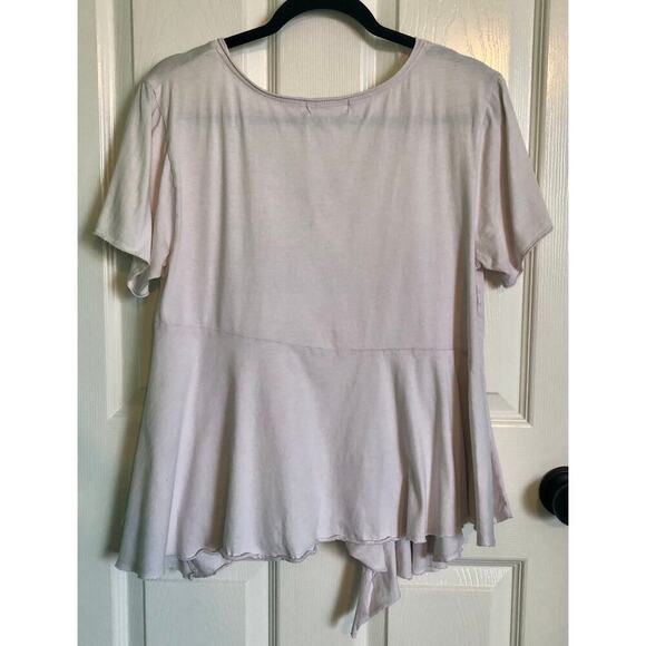 Altar'd State Asymmetrical Raw Edge Hem Super Light Pink T-shirt - Size XS - Picture 5 of 5